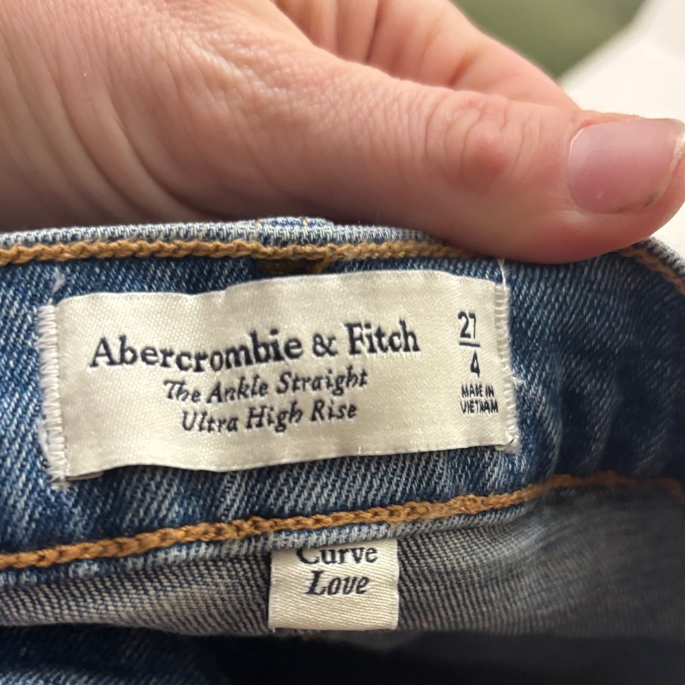 NWT Abercrombie & Fitch Women's curve love High Rise Jeans - the straight ankle - Picture 7 of 7